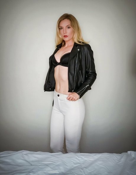 monawalesxxx pornstar free archive