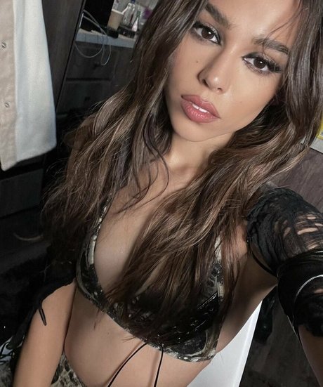 Dana Paola hd model photos