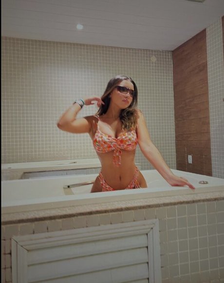 Gabimfmoura naked model pics