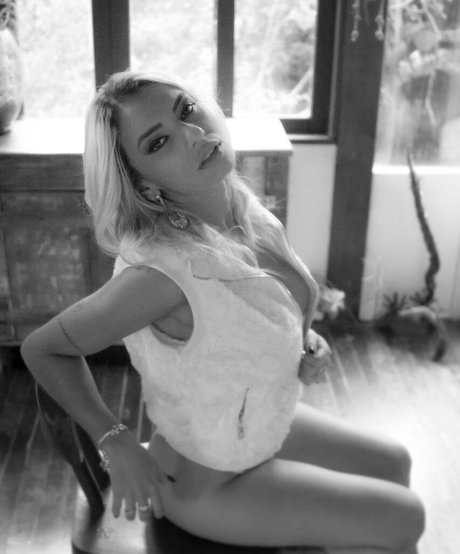 Milena Freitas hot model picture