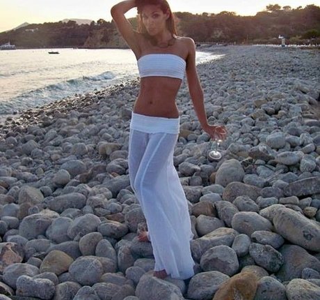 Nicci Jolly beautiful star galleries