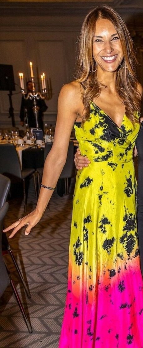 Nicci Jolly pretty actress pics