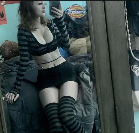 goth queen os pretty model archive