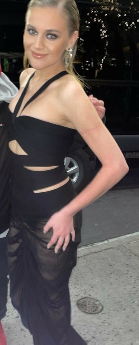 tiny onlyfans nude pictures