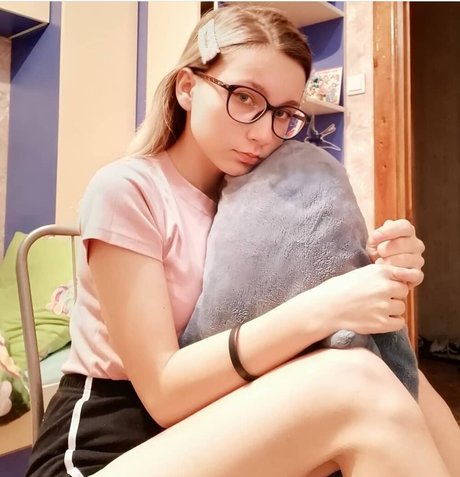 pirozhochek tvoy beautiful actress images