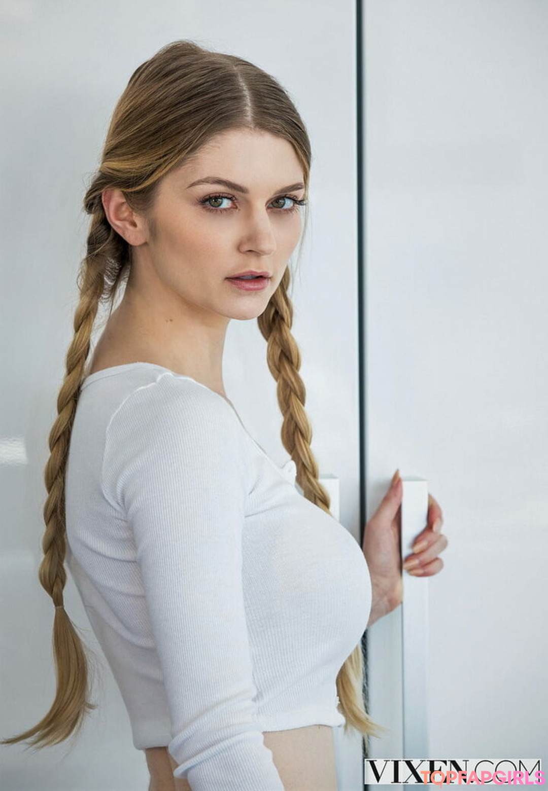 Bunny Colby nice actress img