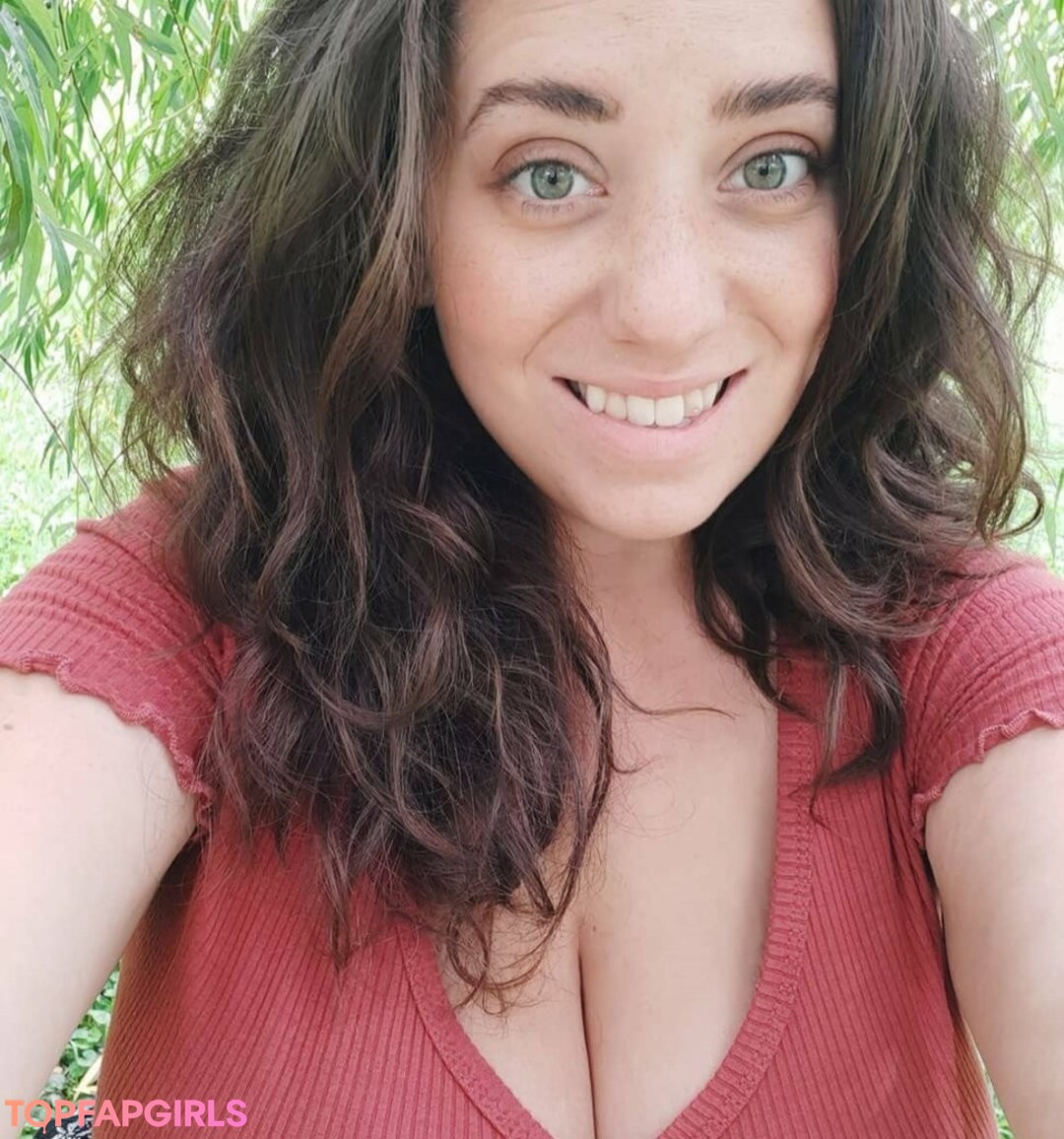 busty redhead onlyfans hot xxx pics