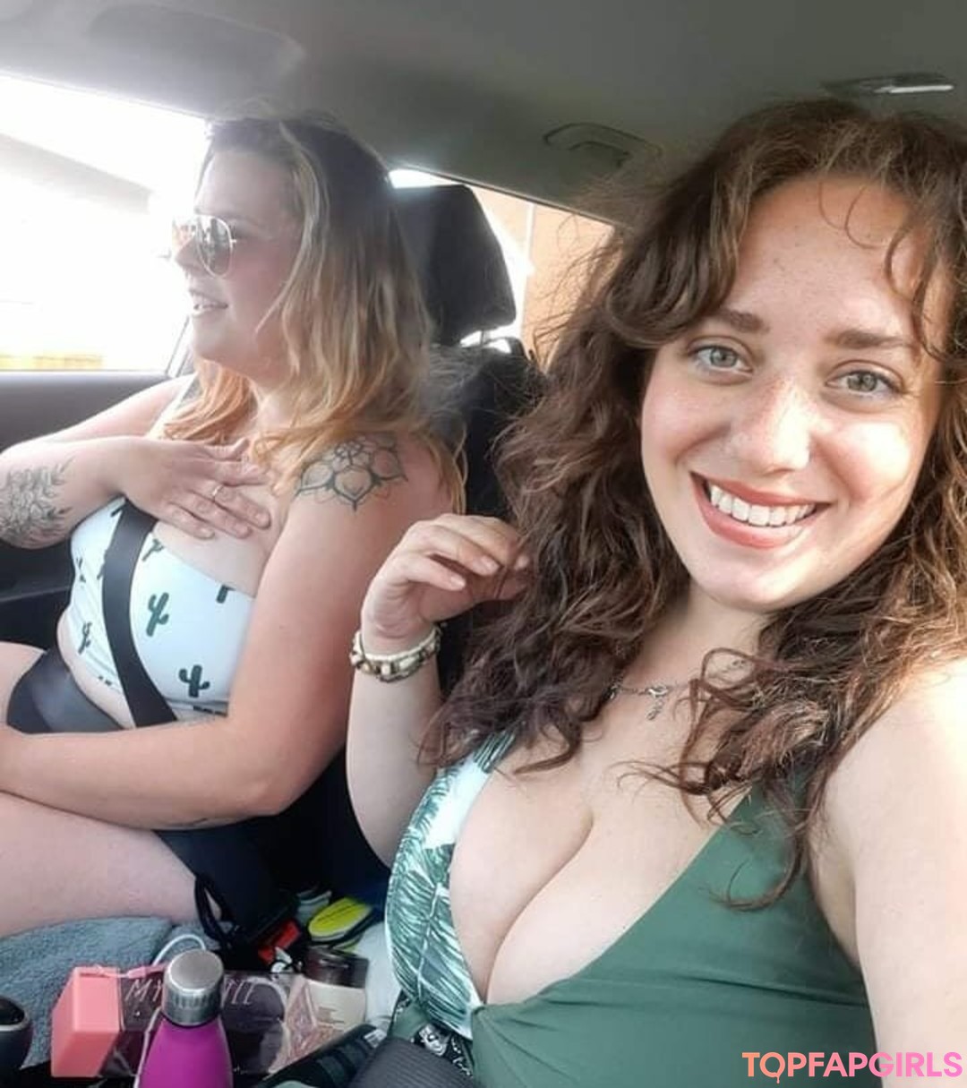 chubby small tits onlyfans hot picture