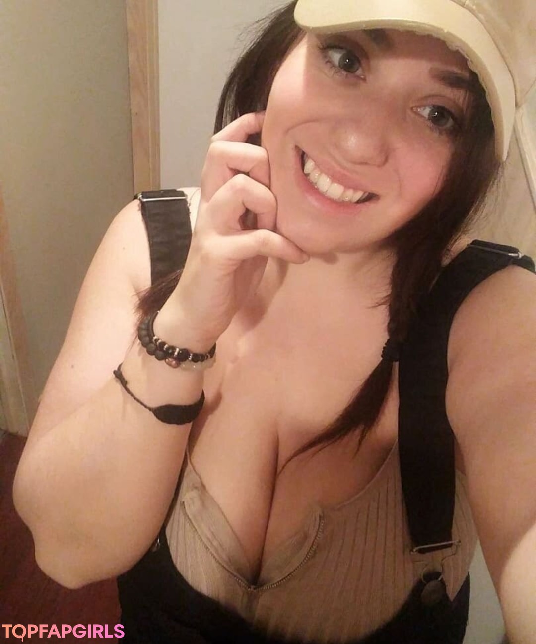 lartdanstoutessesformes model nudes galleries