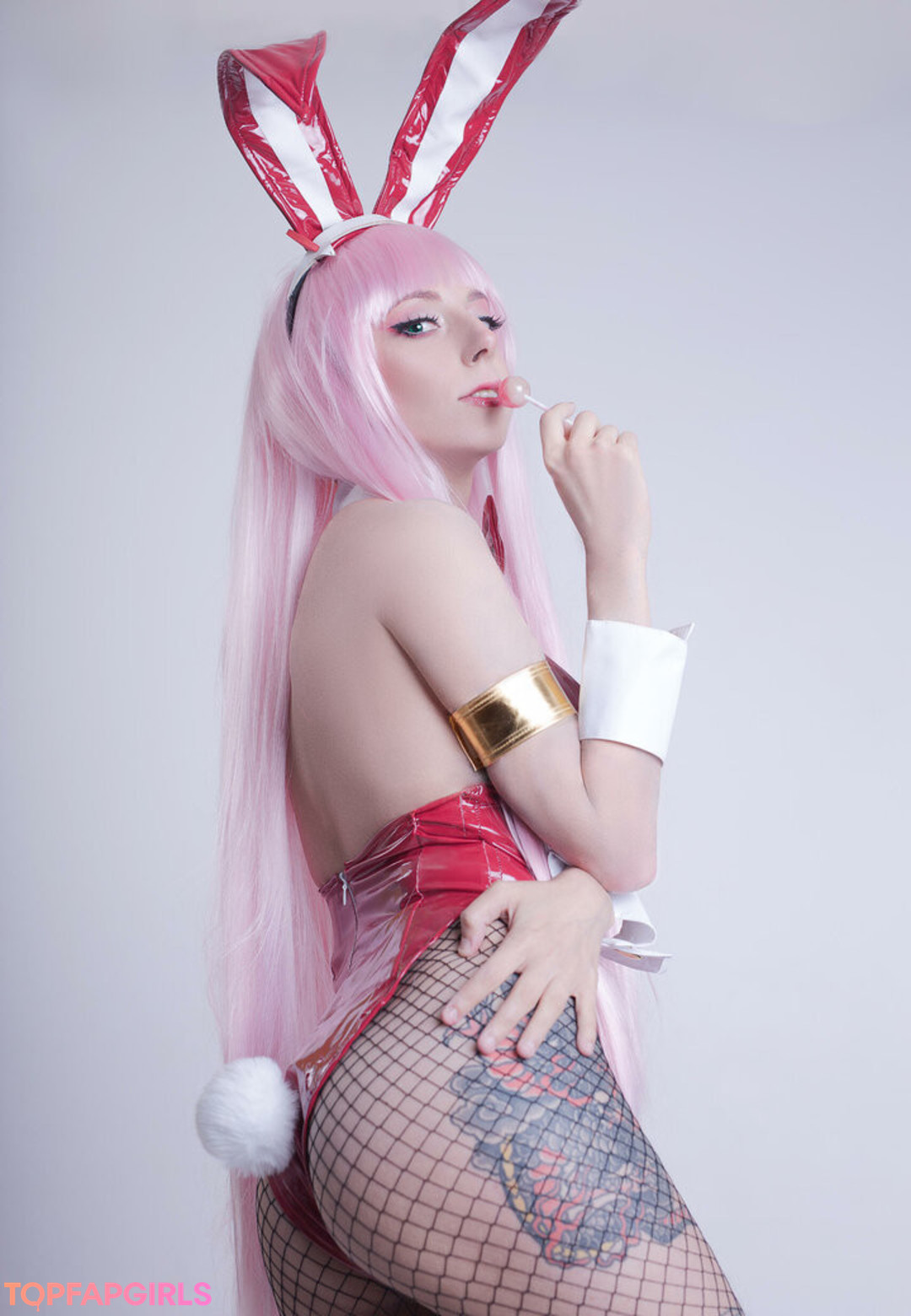 SerasCosplay nude star pictures
