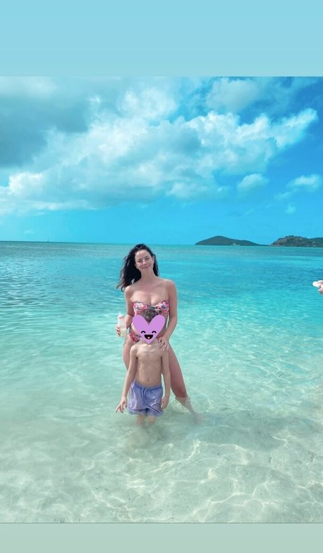 Kaya Scodelario star hd img