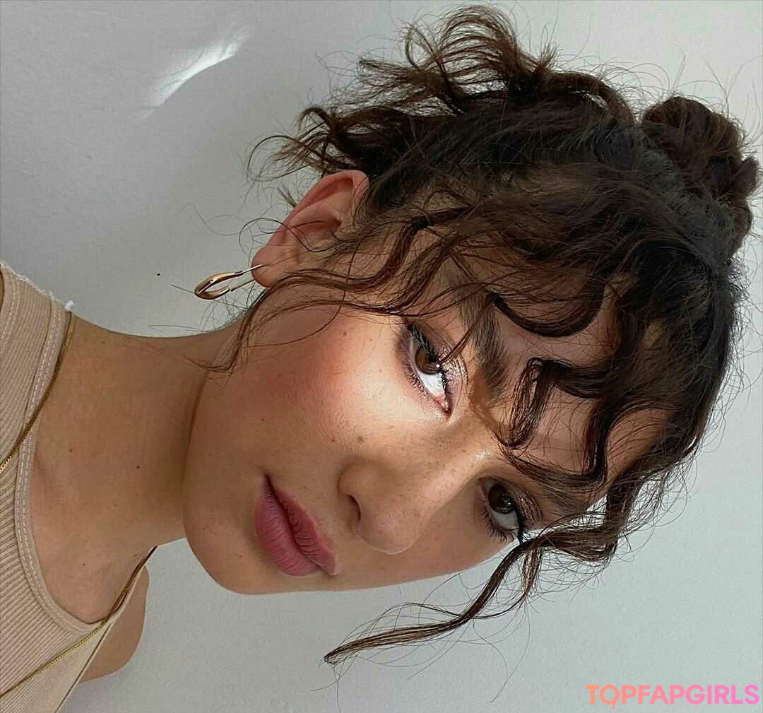 Manahou Mackay xxx pornstar photo