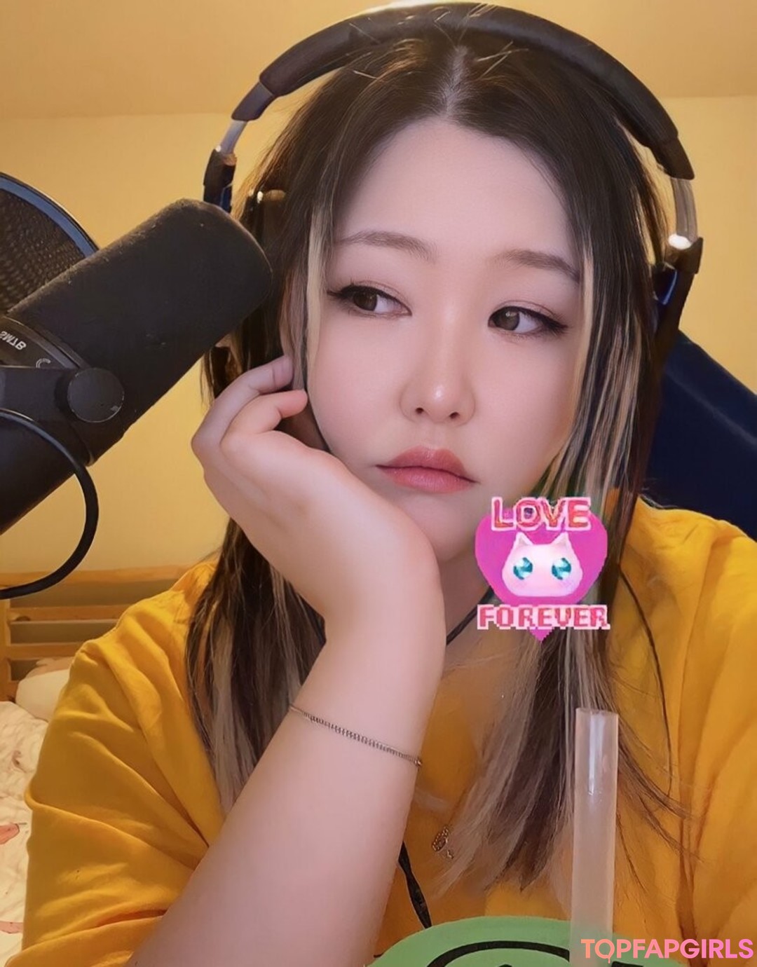 HaewonTheWitch star erotic img