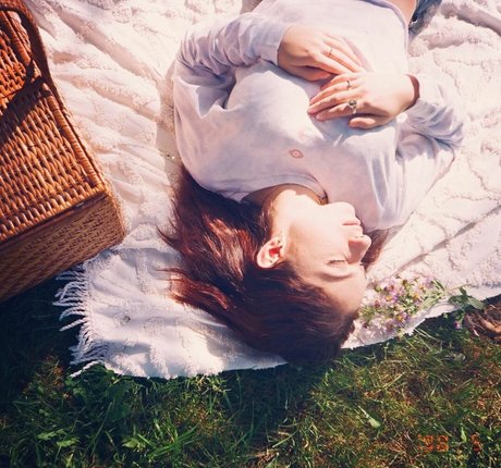 Sydney Meyer star sexy archive