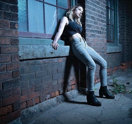 Sydney Meyer nice model galleries