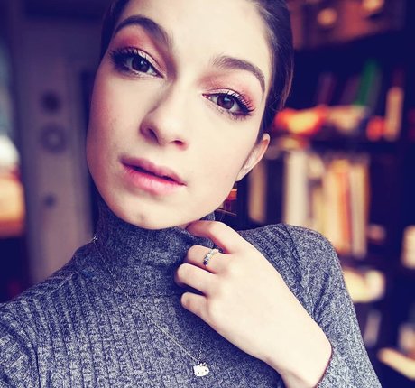 Sydney Meyer star porn images