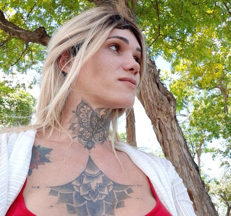 Sabrina Prezotte model adult photos