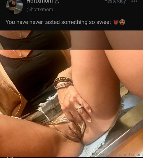 Hottxmom perfect star image