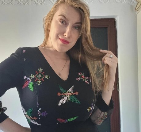 Blondy1 best model pic