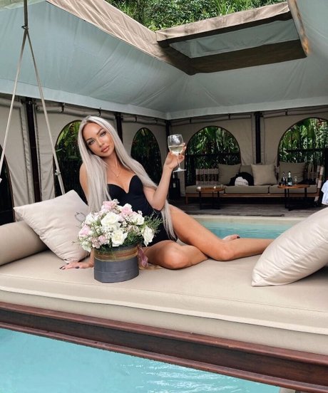 Yana fire hd pornstar gallery