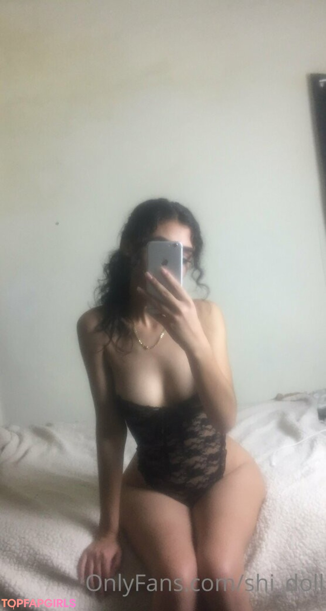 Shi Doll porn star gallery