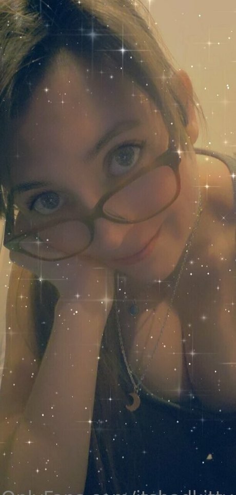 Itsbadkittyof model high quality picture