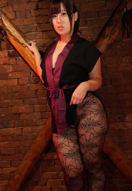 Yurino Hana pretty actress gallery