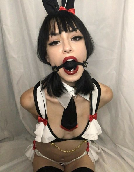 PixieBlitzie naked model img