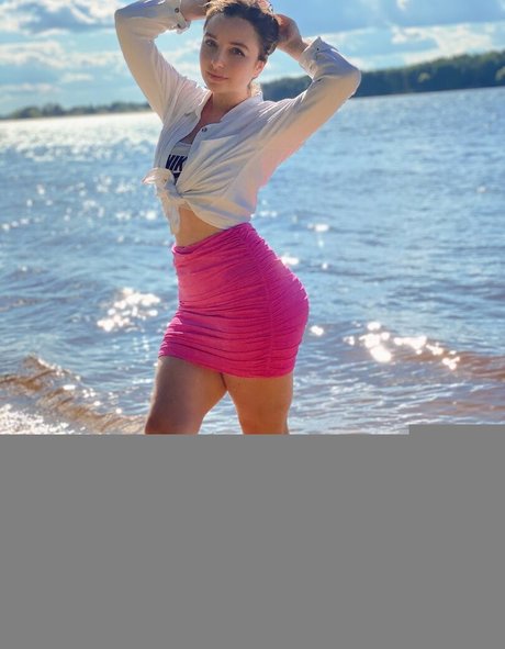 Elena Deligioz free model pictures