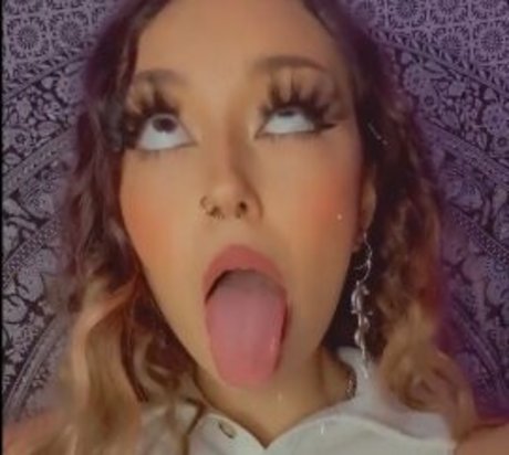 spitbabiee pornstar pictures