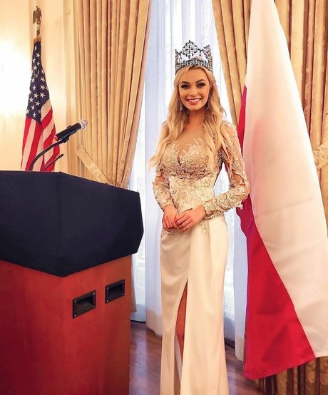 Karolina Bielawska nudes model archive