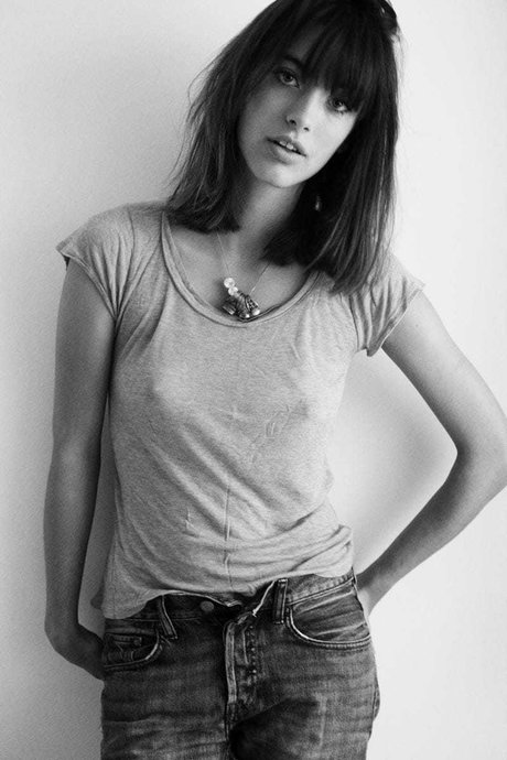 Louise Follain model sexy pics