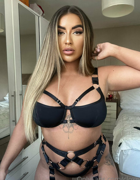 Chloe Fleming model xxx archive