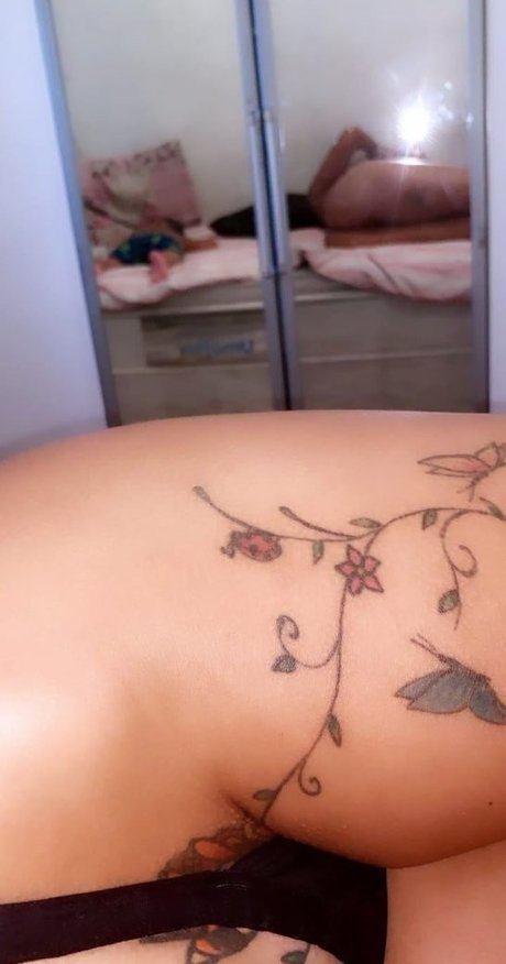 Helen Pales naked actress pic