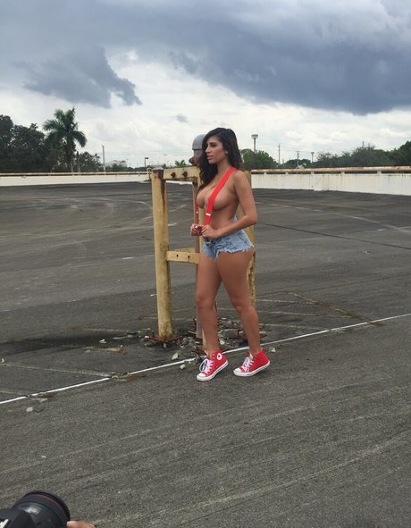 Jazmine r exclusive model picture