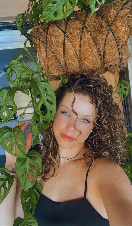 theislandgirl nice actress gallery