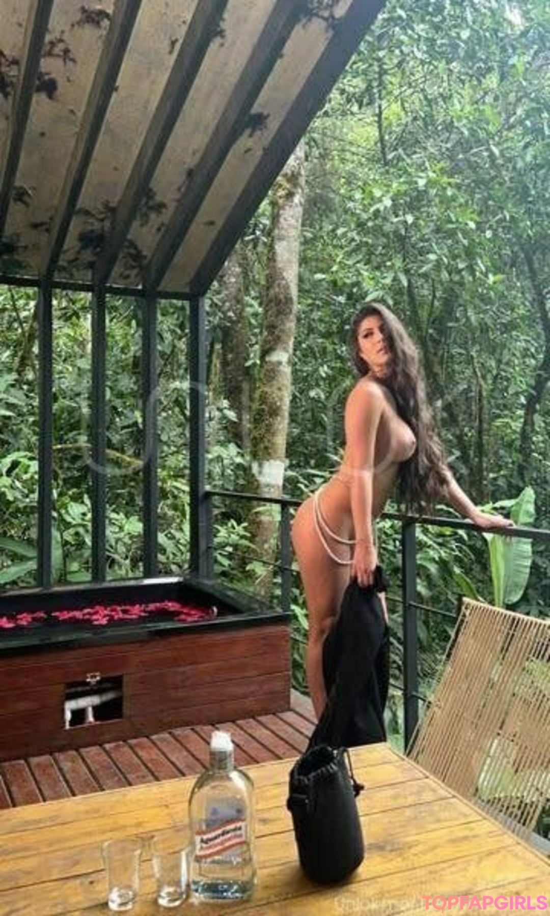 Joselyn Escobar top star pic