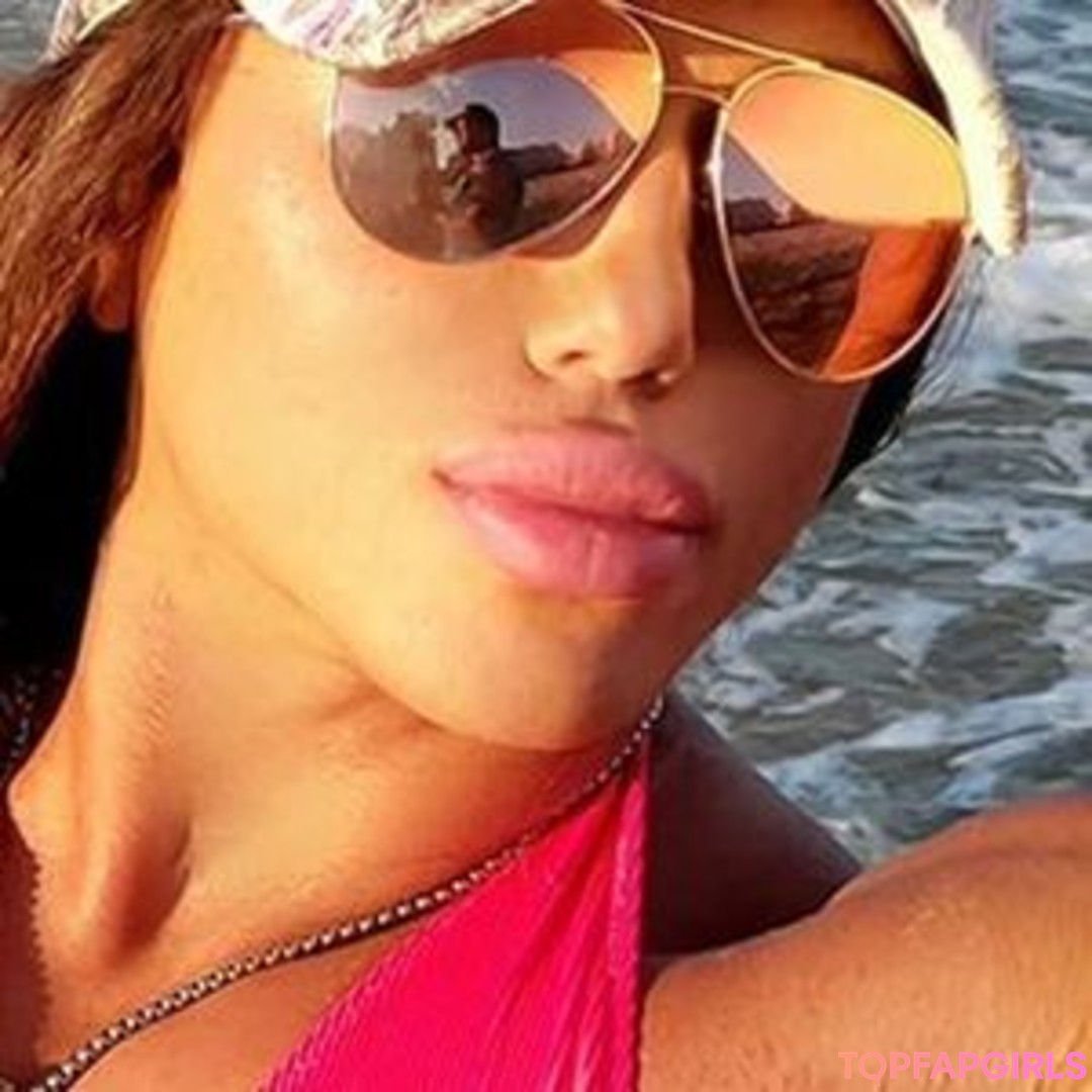 pussy spreading onlyfans free xxx image