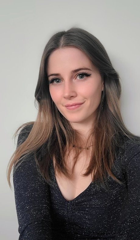 Gemma Elle nude star picture