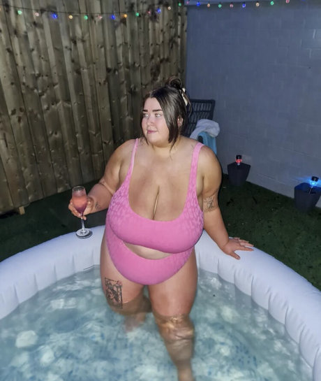 Aimee Turley free actress image