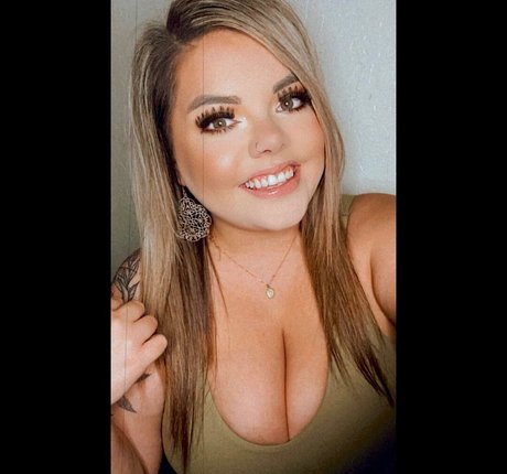 Lilly Zamora pornstar sexy archive