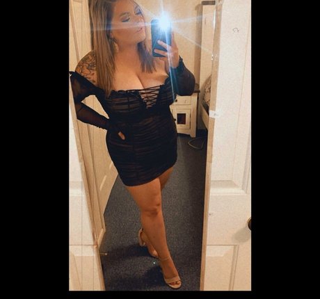 Lilly Zamora model exclusive image