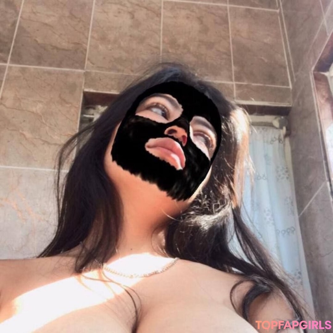 Paola Bustamante star nude gallery