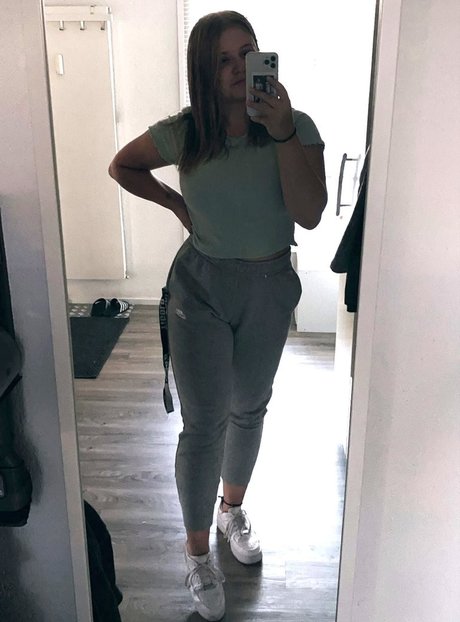 Aline Zwahlen star nudes photos