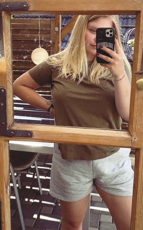 Aline Zwahlen model perfect photos