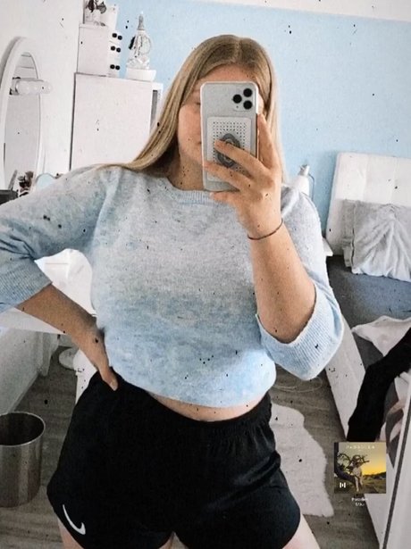 Aline Zwahlen nice star img