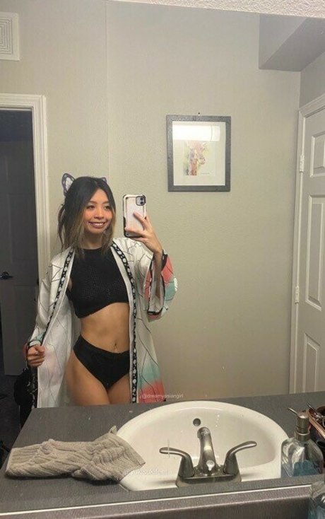 dreamyasiangirl model perfect image