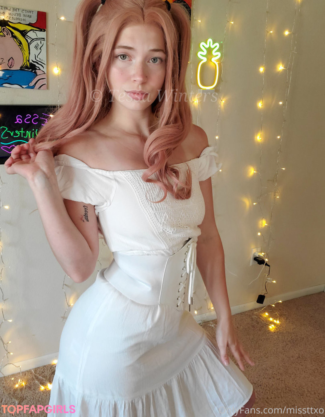 Tessa Winters star pornographic images