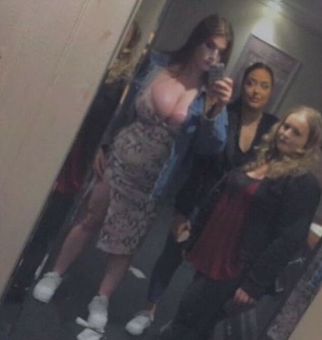 Sophie C erotic model images