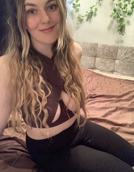 Abbysmile09 art actress img